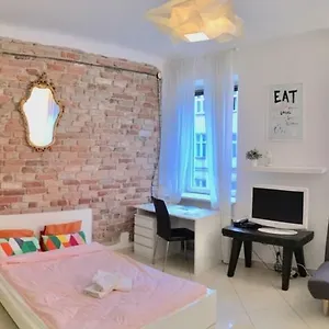  Apartament Nowogrodzka Cozy Studio Polska